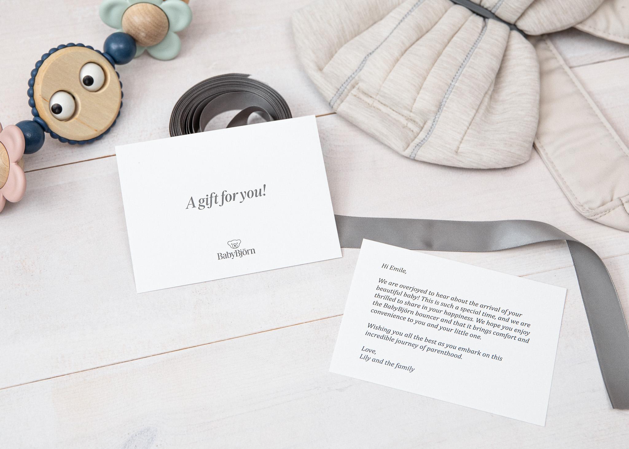 Gift wrapping with personal gift message - BabyBjörn